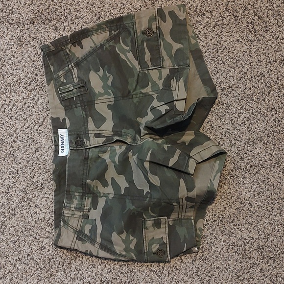 Old Navy Army Print Shorts - Picture 1 of 7